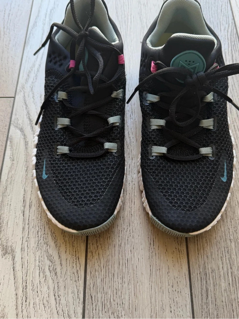 Women’s Nike Metcon Black Athletic Sneakers size 8.5